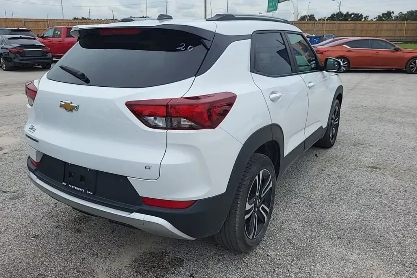 2023 Chevrolet Trailblazer LT photo 1