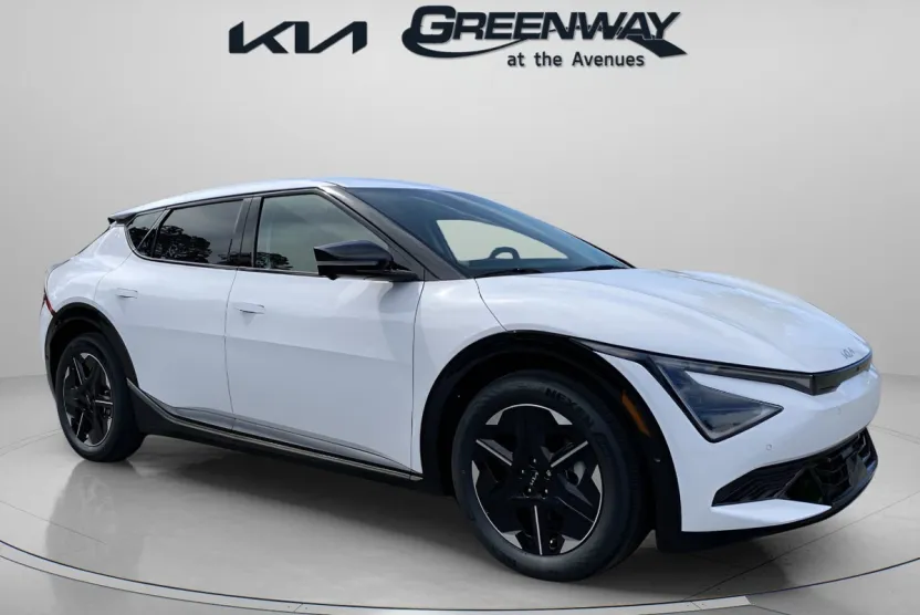 2025 Kia EV6 Wind photo 1