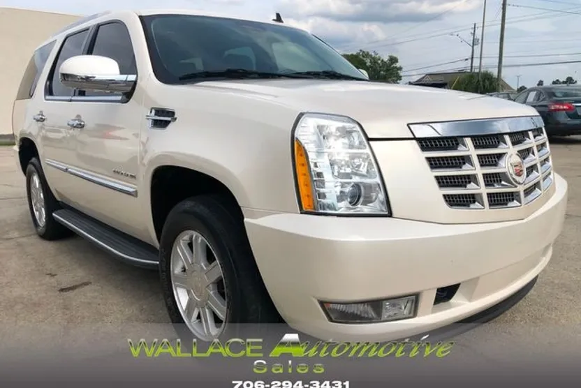 2013 Cadillac Escalade Standard photo 1