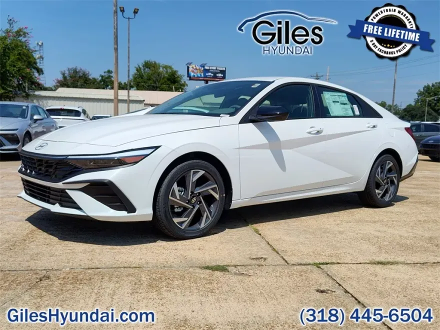 2025 Hyundai Elantra SEL Sport photo 1