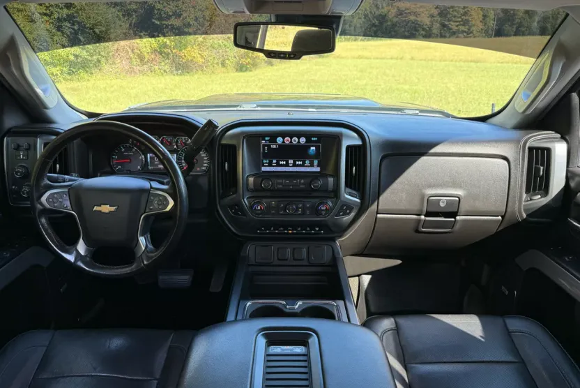 2018 Chevrolet Silverado 2500HD LTZ photo 1