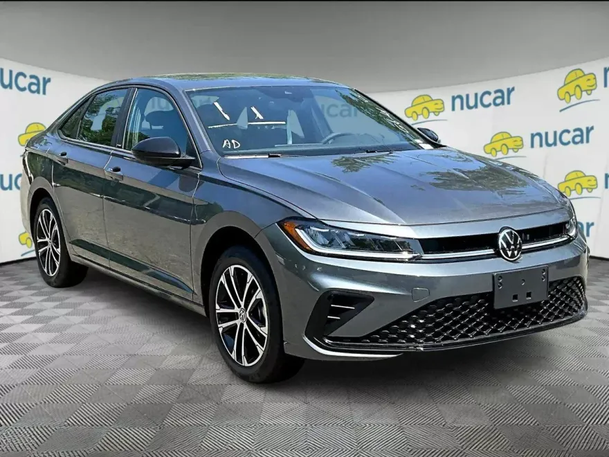 2025 Volkswagen Jetta Sport photo 1