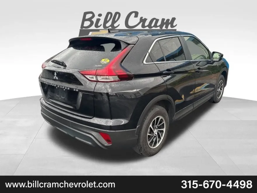 2022 Mitsubishi Eclipse Cross ES photo 1