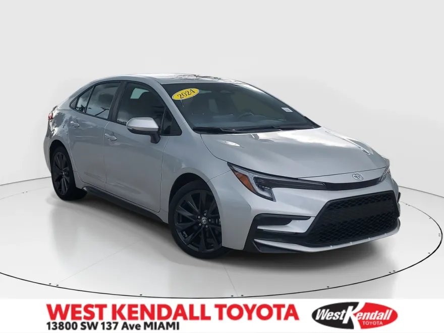2024 Toyota Corolla SE photo 1