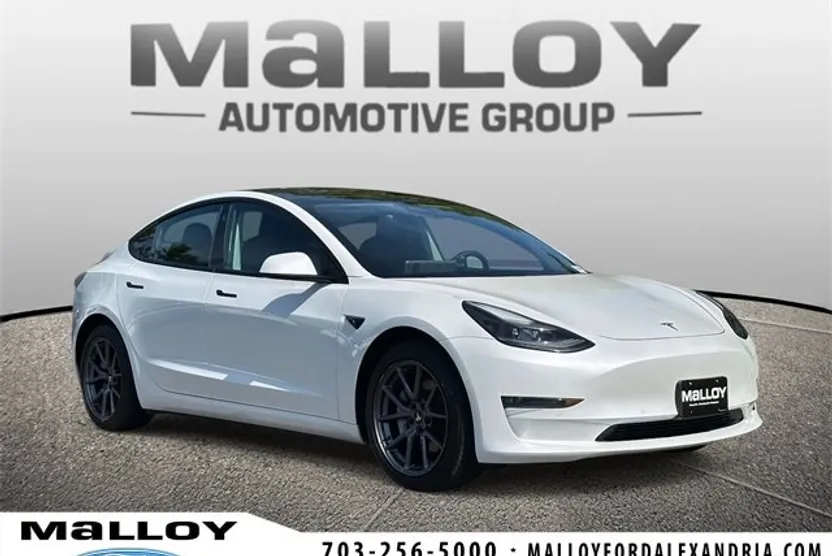 2022 Tesla Model 3 Long Range photo 1