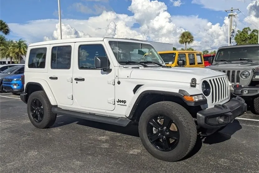 2021 Jeep Wrangler Unlimited Sahara Altitude photo 1