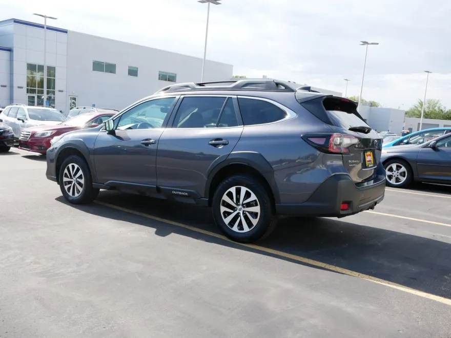 2024 Subaru Outback Premium photo 1