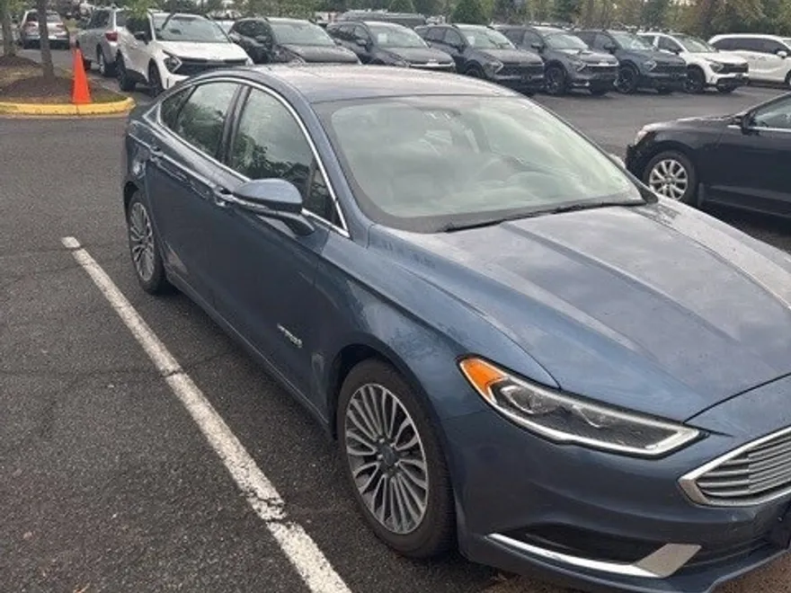 2018 Ford Fusion Hybrid SE photo 1