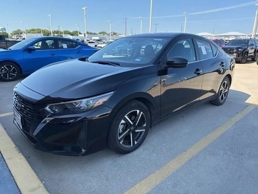 2024 Nissan Sentra SV photo 1