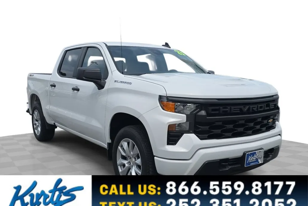 2023 Chevrolet Silverado 1500 Custom photo 1