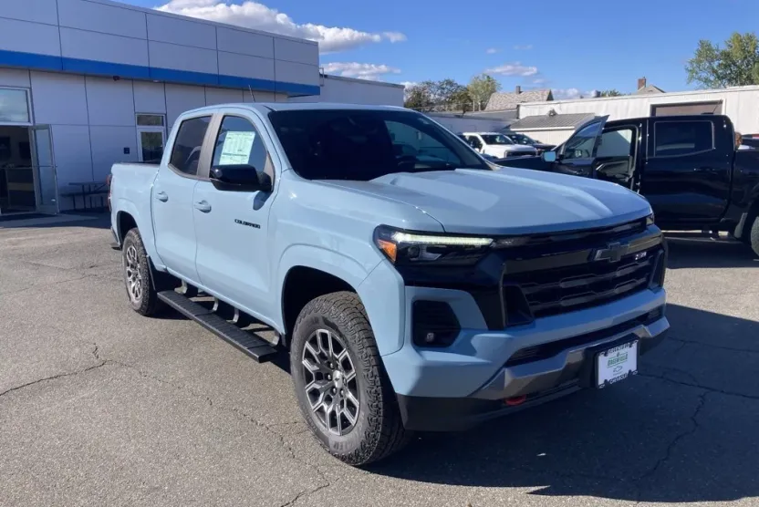 2026 Chevrolet Colorado Z71 photo 1