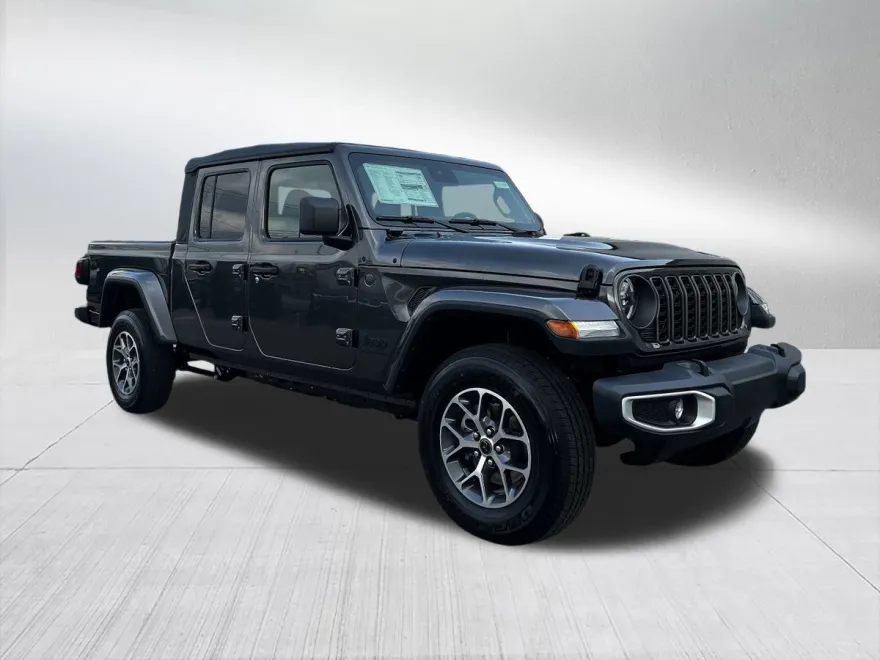 2025 Jeep Gladiator Sport S photo 2