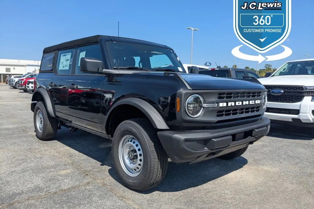 2025 Ford Bronco Base photo 1