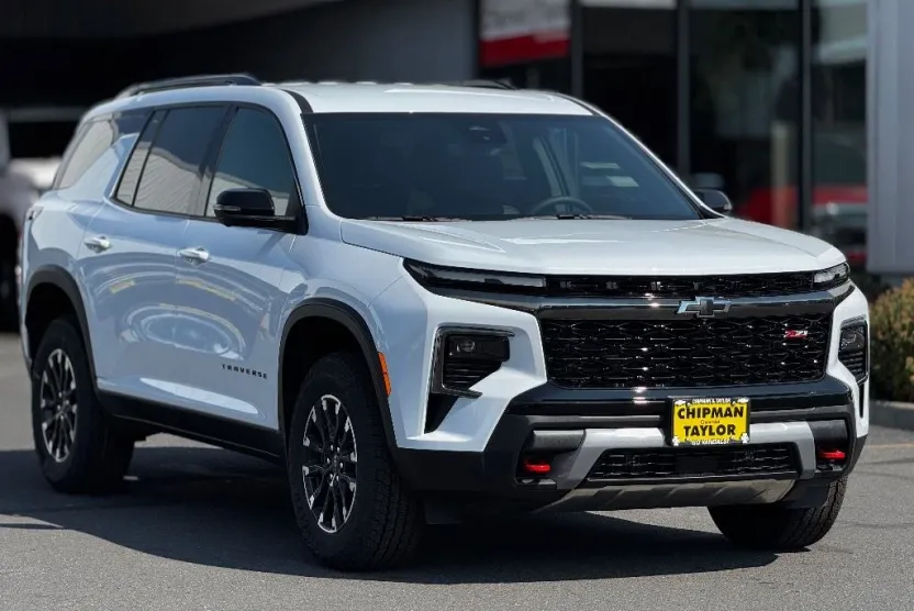 2026 Chevrolet Traverse Z71 photo 1