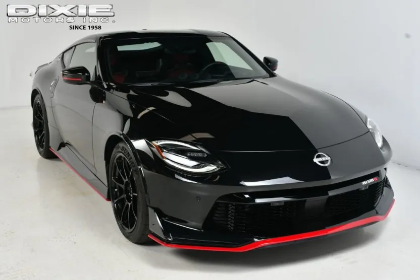 2024 Nissan Z Nismo photo 1