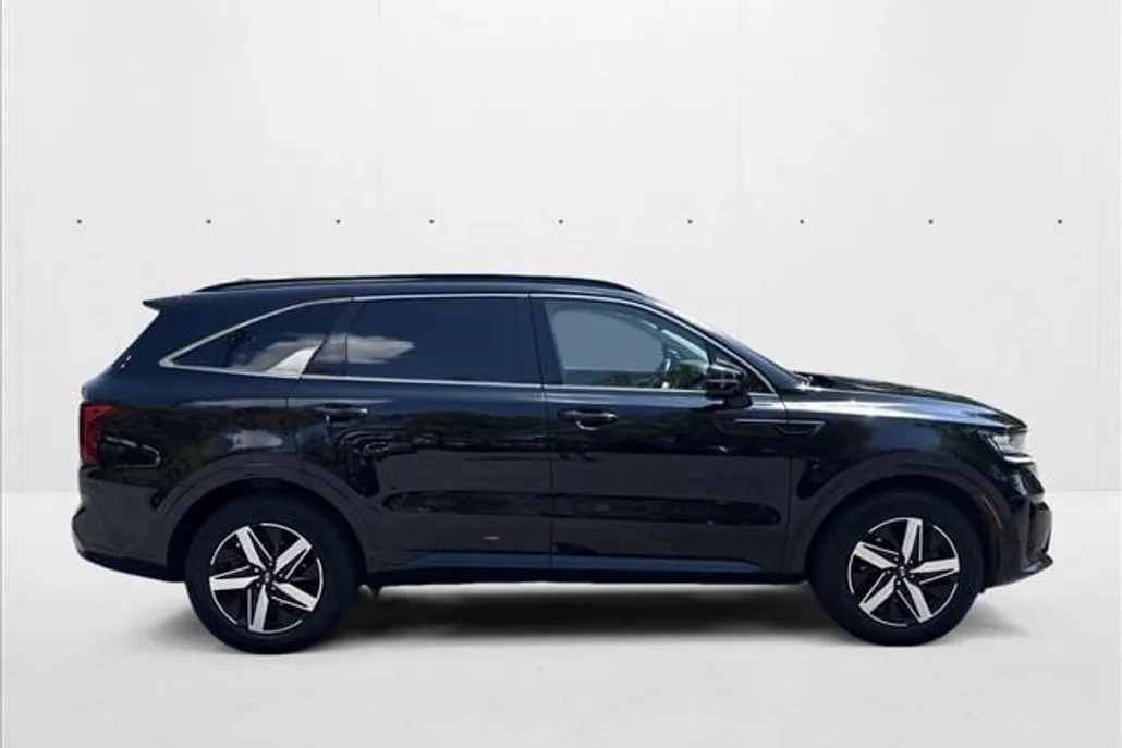 2021 Kia Sorento S photo 1