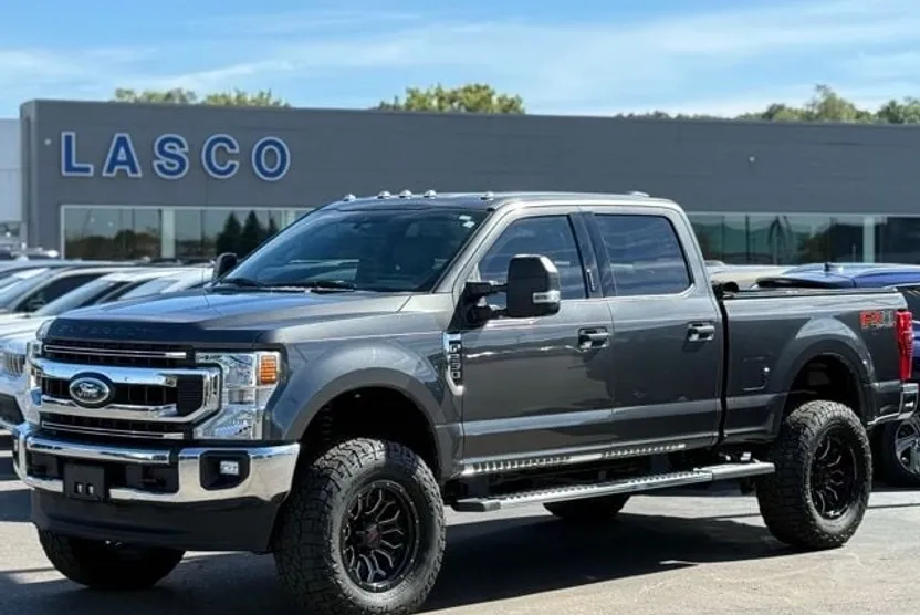 2020 Ford F-250 XLT photo 1