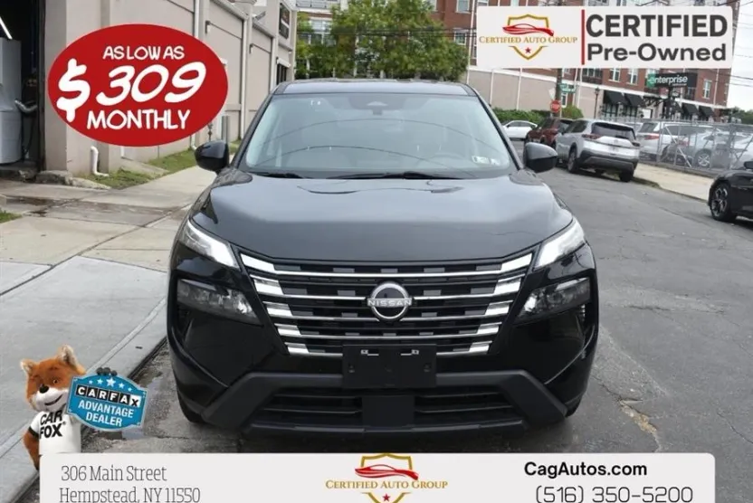 2024 Nissan Rogue SV photo 1