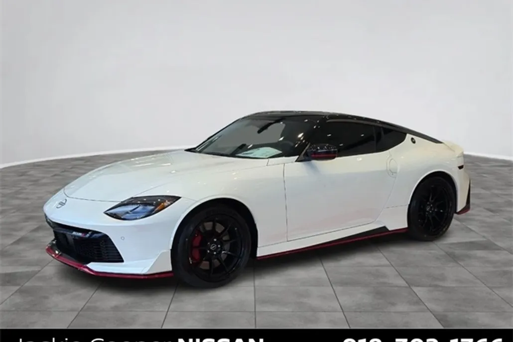 2025 Nissan Z Nismo photo 1