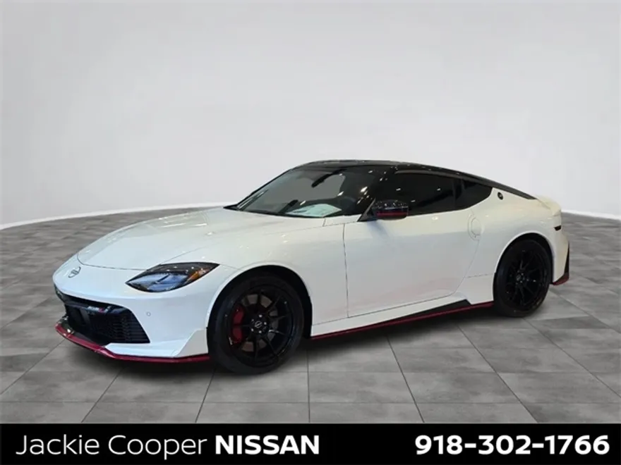 2025 Nissan Z Nismo photo 1