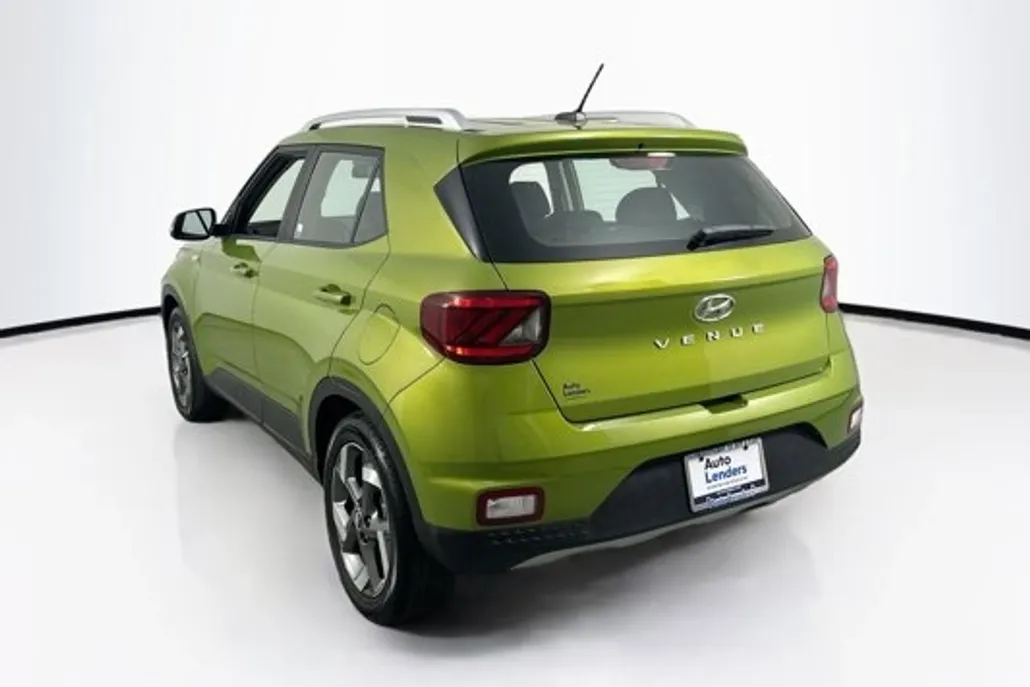 2023 Hyundai Venue SEL Limited photo 1