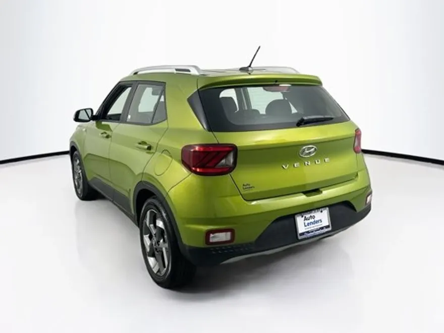 2023 Hyundai Venue SEL Limited photo 1