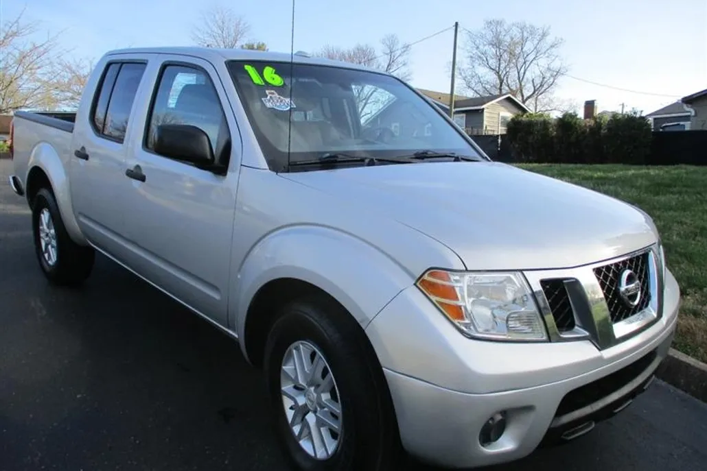 2016 Nissan Frontier SV photo 1