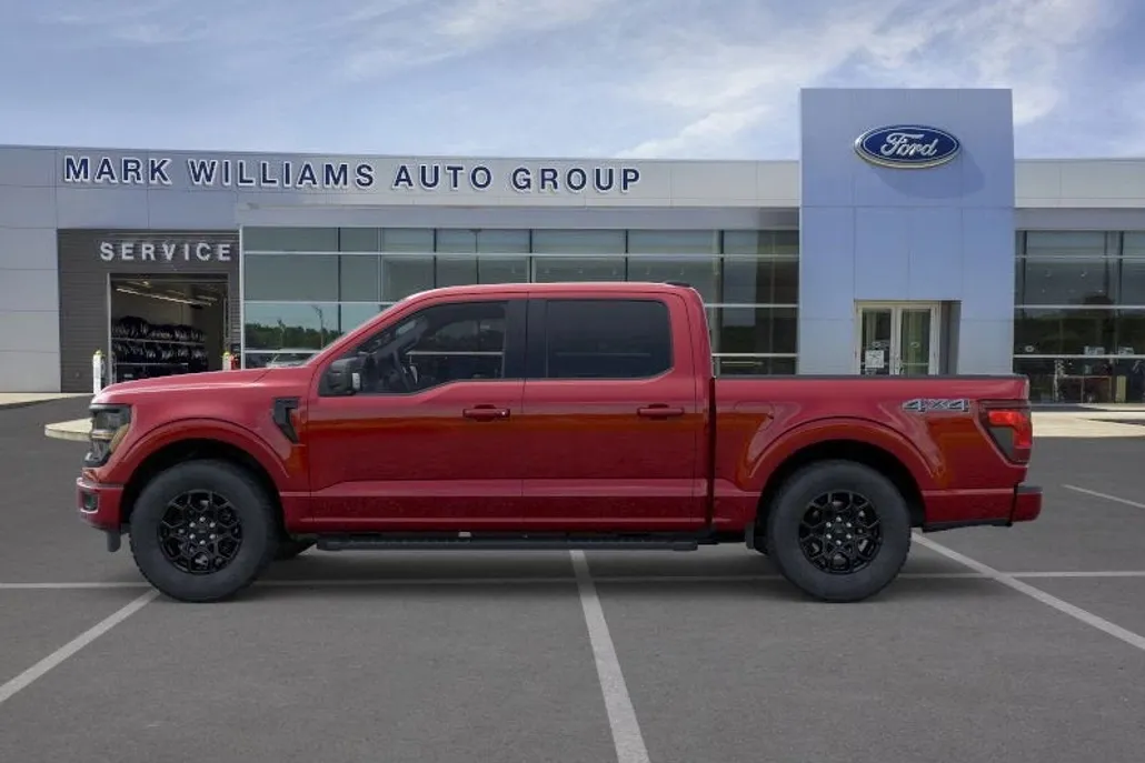 2025 Ford F-150 XLT photo 1