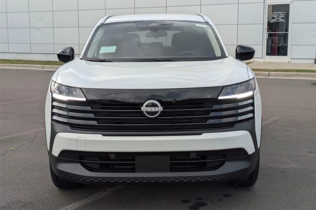2026 Nissan Kicks SV photo 1
