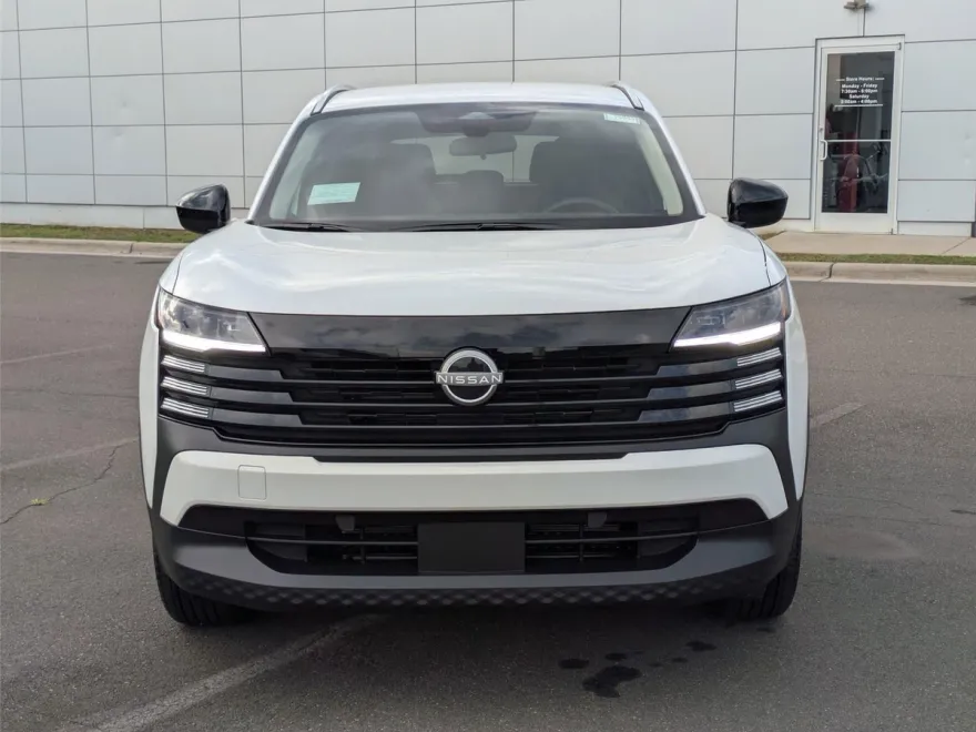 2026 Nissan Kicks SV photo 1
