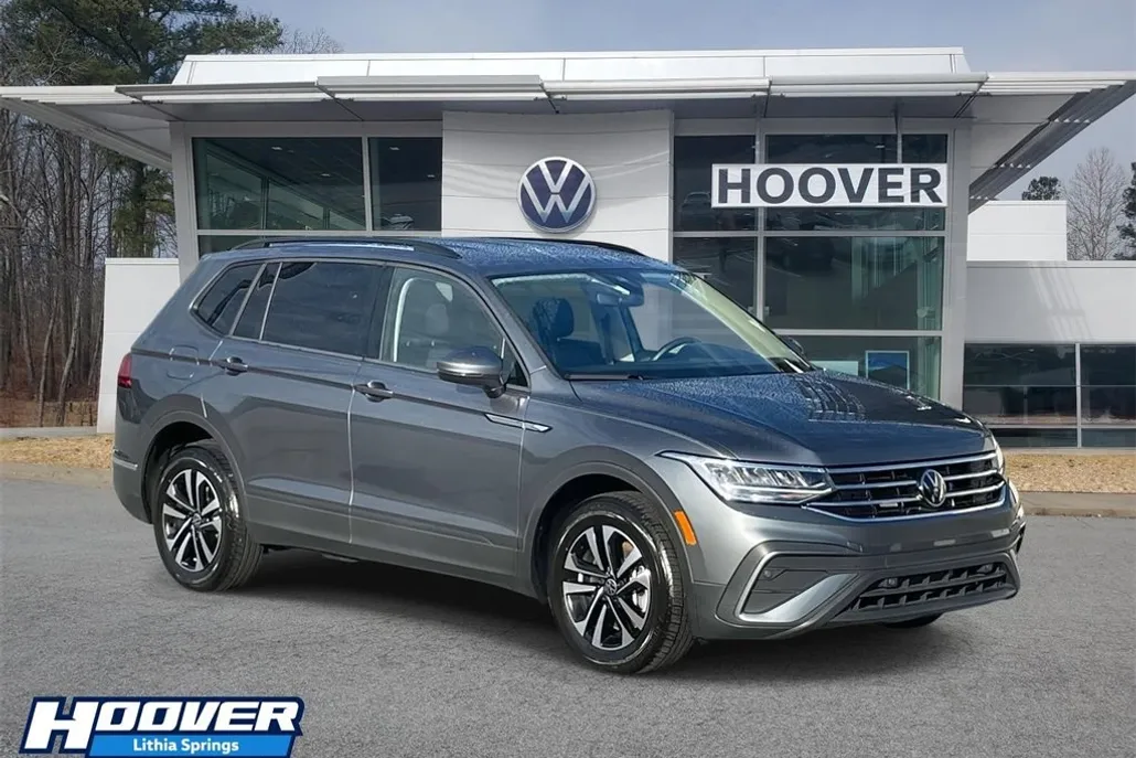 2024 Volkswagen Tiguan S photo 1