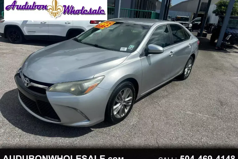 2015 Toyota Camry XLE photo 1
