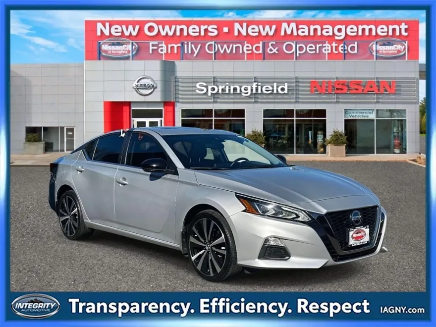 2021 Nissan Altima 2.5 SR photo 1