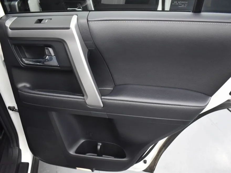 2024 Toyota 4Runner SR5 photo 27
