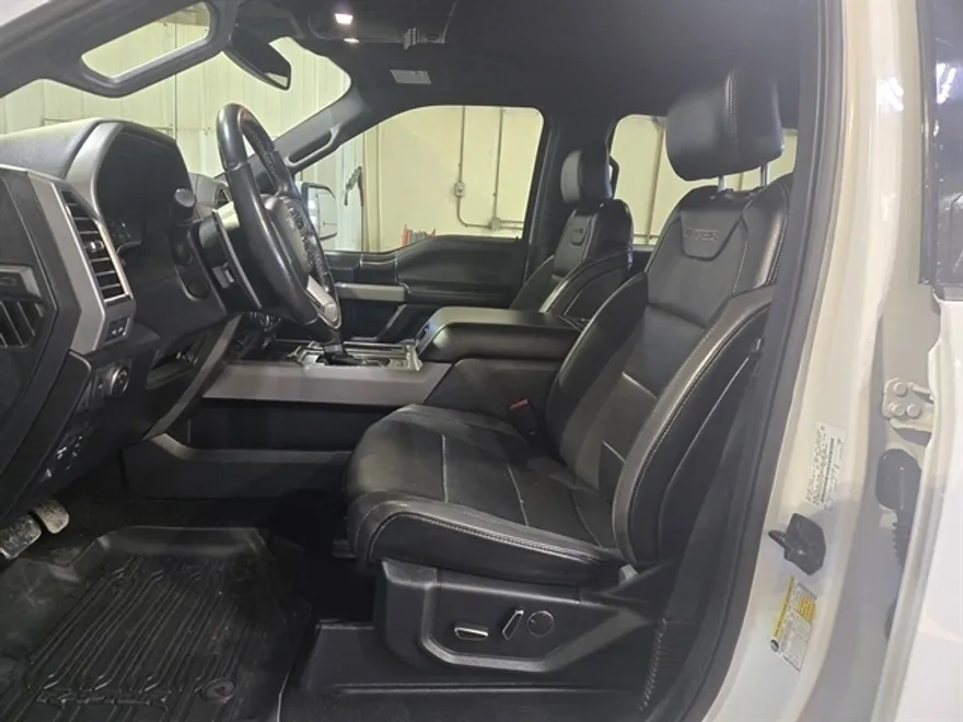 2019 Ford F-150 Raptor photo 1