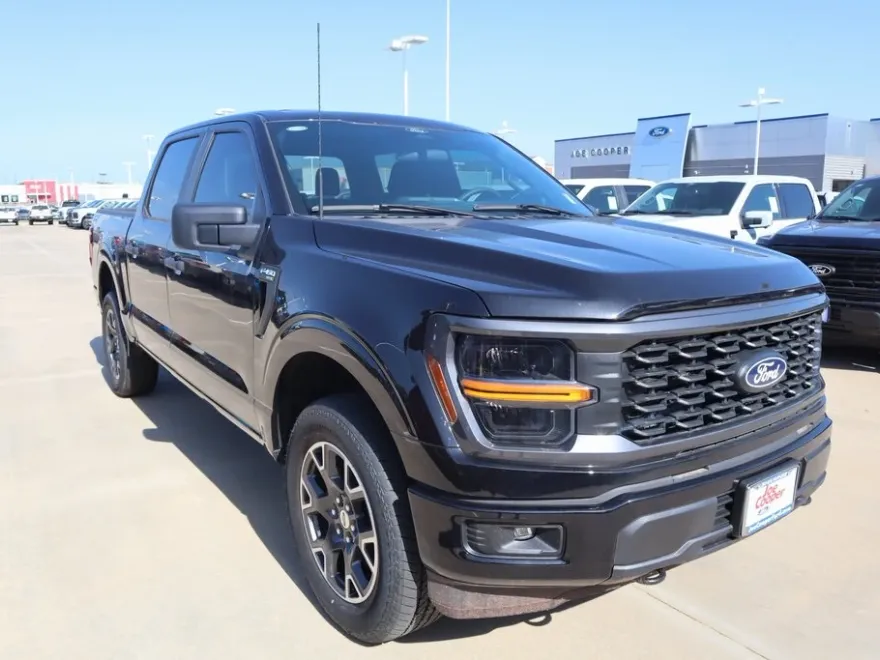2025 Ford F-150 STX photo 1