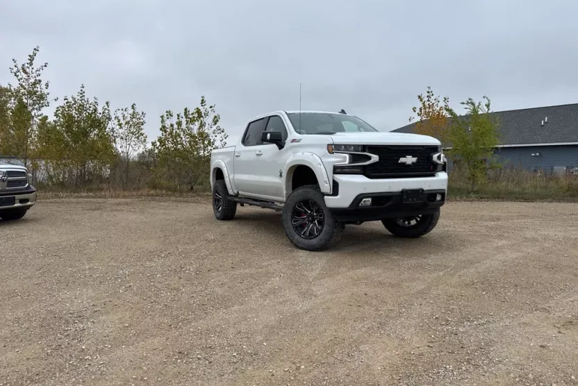 2022 Chevrolet Silverado 1500 RST photo 1