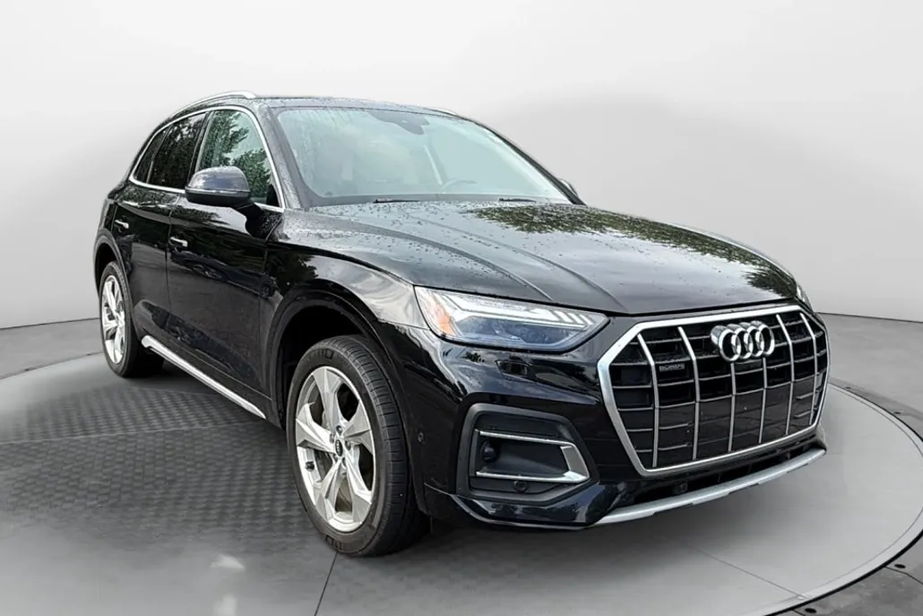 2021 Audi Q5 Prestige 45 TFSI Premium S line photo 1