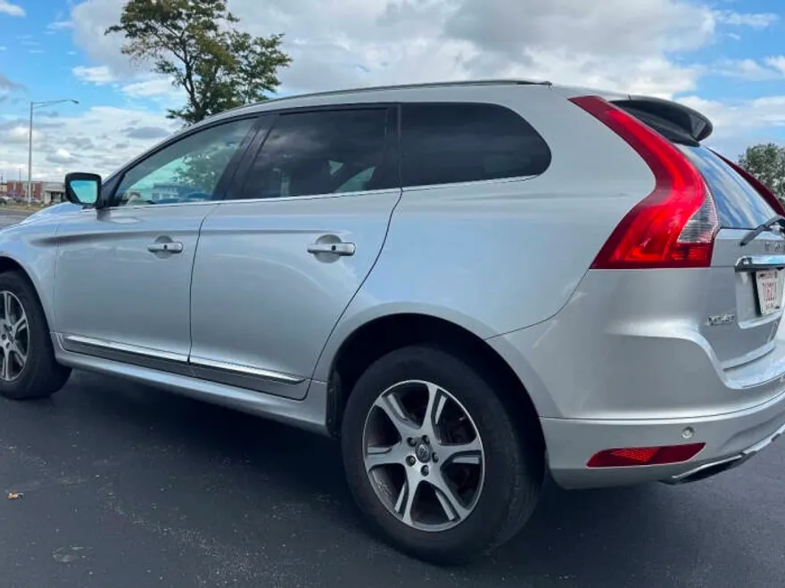 2014 Volvo XC60 T6 photo 1