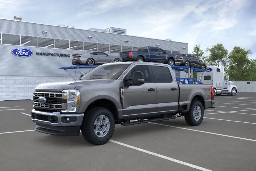2026 Ford F-350 XLT photo 1