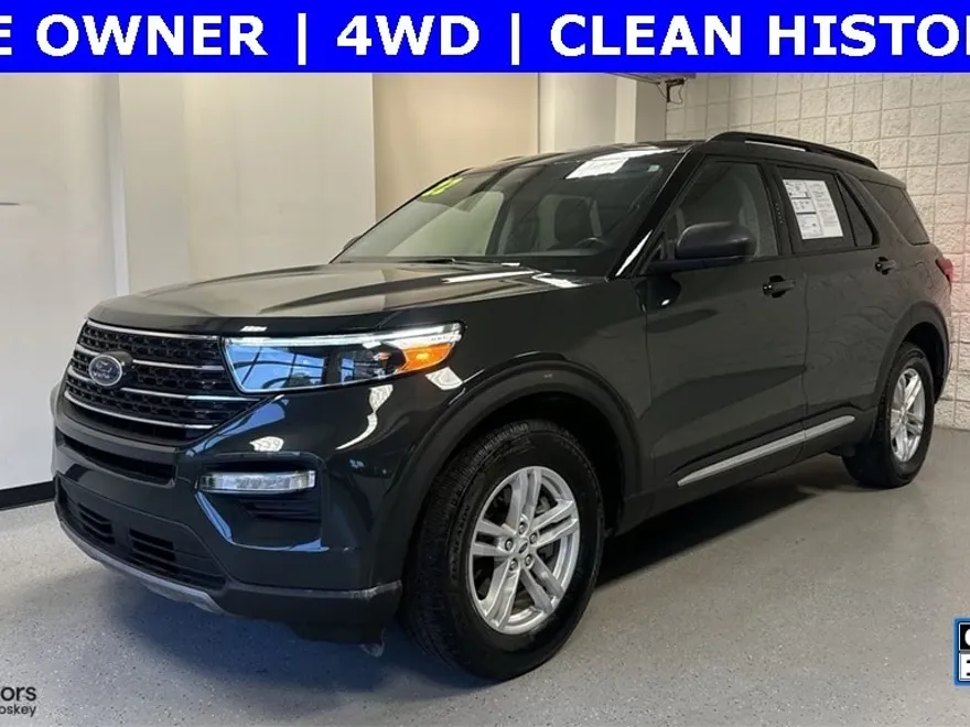 2022 Ford Explorer XLT photo 1