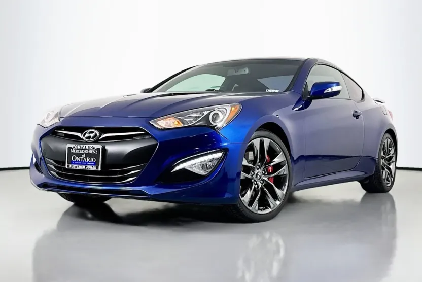 2016 Hyundai Genesis Coupe photo 1