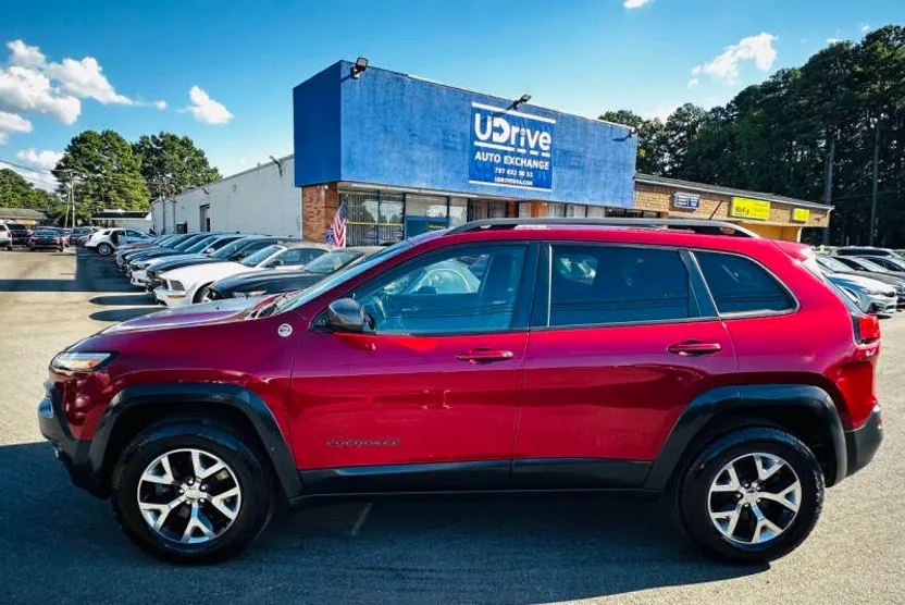 2015 Jeep Cherokee Trailhawk photo 1