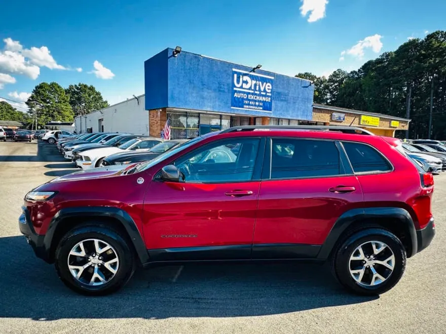 2015 Jeep Cherokee Trailhawk photo 1