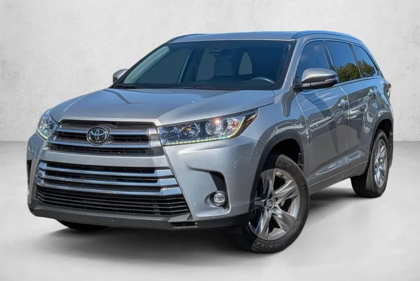 2019 Toyota Highlander Limited photo 1