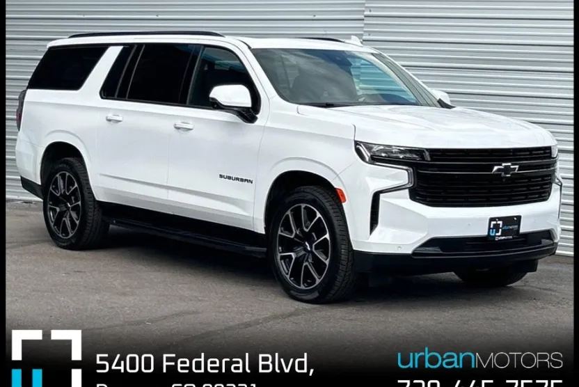 2023 Chevrolet Suburban RST photo 1