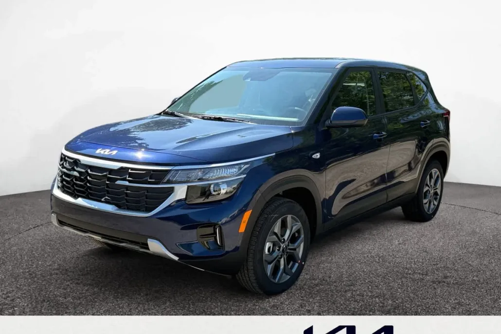 2026 Kia Seltos LX photo 1