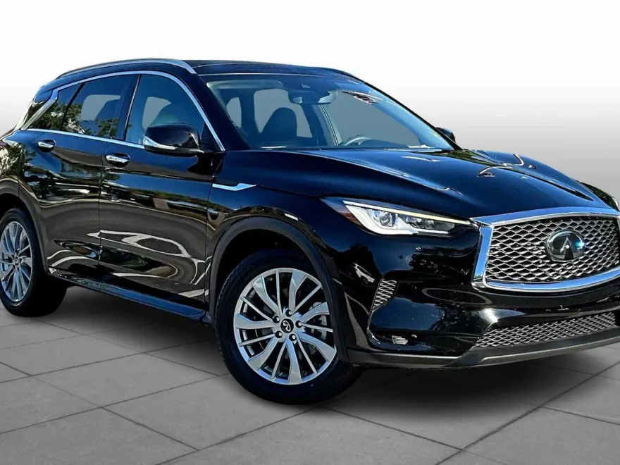 2023 Infiniti QX50 Luxe photo 1