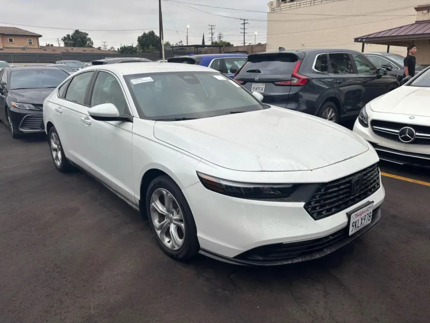 2024 Honda Accord LX photo 1