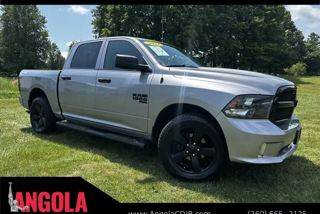 2021 Ram 1500 Classic Big Horn Night Edition photo 1